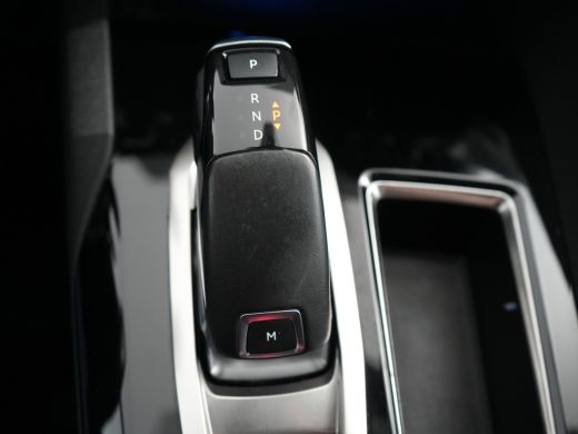 Peugeot 5008 1.2 PureTech Blue Lease Executive Automaat | 2 stoelen op derde rij | Achteruitrijcamera | Cruise... ActivLease financial lease