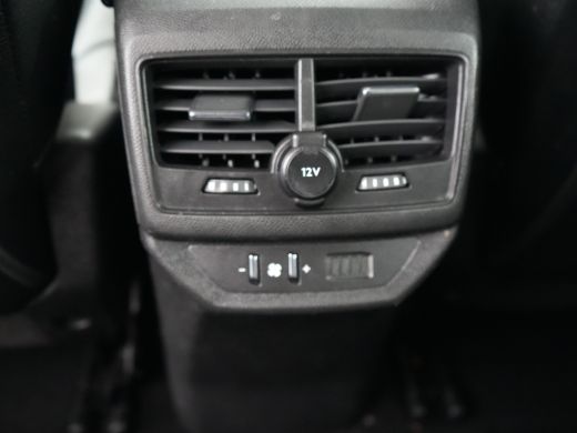 Peugeot 5008 1.2 PureTech Blue Lease Executive Automaat | 2 stoelen op derde rij | Achteruitrijcamera | Cruise... ActivLease financial lease