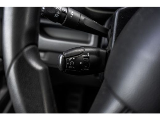 Peugeot Expert 2.0 BlueHDI | L3H1 | DC 5-Zits | CarPlay | Navi | Cruise | Airco | PDC | Euro 6 ActivLease financial lease