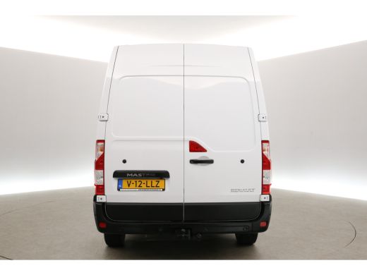 Renault Master T33 2.3 dCi L2H2 150PK Camera Cruise Carplay LED Airco Navigatie Trekhaak 3 Persoons PDC ActivLease financial lease
