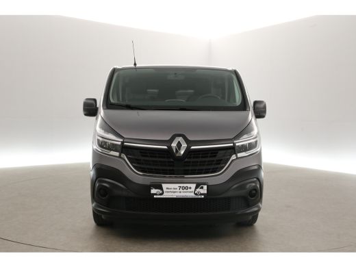 Renault Trafic 2.0 dCi L2H1 Airco LED Cruise Navigatie Trekhaak PDC 3 Persoons Elektrpakket ActivLease financial lease