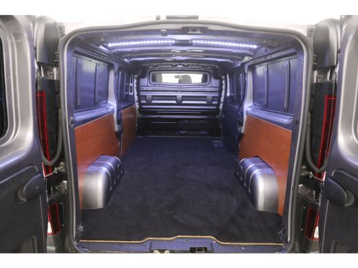 Renault Trafic 2.0 dCi L2H1 Airco LED Cruise Navigatie Trekhaak PDC 3 Persoons Elektrpakket ActivLease financial lease