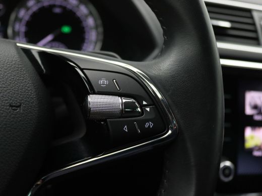 Skoda Superb Combi 1.4 TSI iV Business Edition Plus 218PK DSG Achteruitrijcamera, Cruise Controle, Memorystoel... ActivLease financial lease