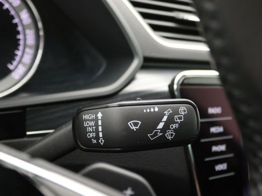 Skoda Superb Combi 1.4 TSI iV Business Edition Plus 218PK DSG Achteruitrijcamera, Cruise Controle, Memorystoel... ActivLease financial lease