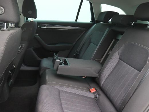 Skoda Superb Combi 1.4 TSI iV Business Edition Plus 218PK DSG Achteruitrijcamera, Cruise Controle, Memorystoel... ActivLease financial lease