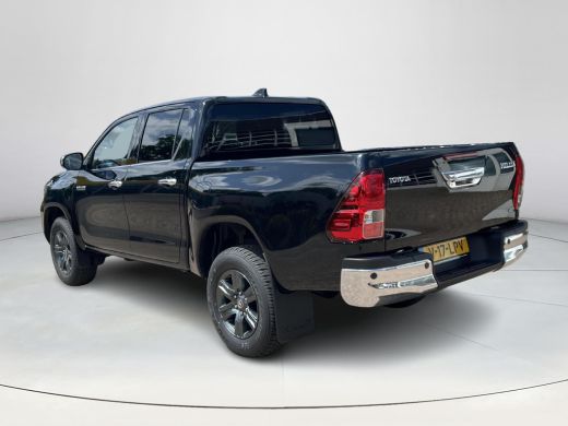 Toyota Hilux 2.4 D-4D Double Cab Professional | Automaat | Navigatie | Stoelverwarming | Parkeersensoren | ActivLease financial lease