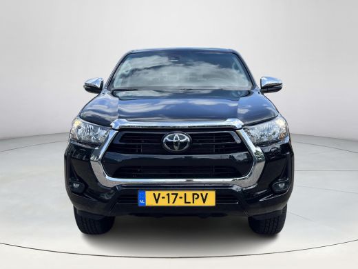 Toyota Hilux 2.4 D-4D Double Cab Professional | Automaat | Navigatie | Stoelverwarming | Parkeersensoren | ActivLease financial lease