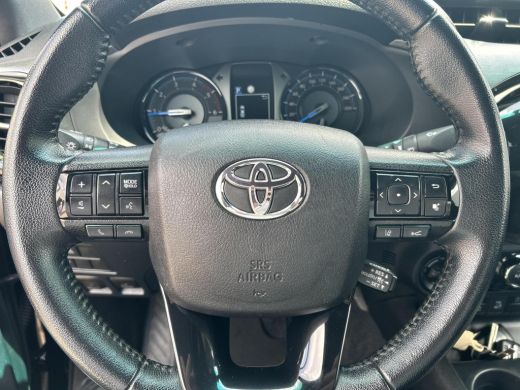 Toyota Hilux 2.8 D-4D Xtra Cab Invincible ActivLease financial lease