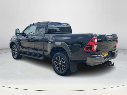 Toyota Hilux 2.8 D-4D Xtra Cab Invincible ActivLease financial lease