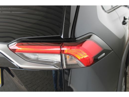 Toyota RAV4 2.5 Hybrid AWD Dynamic | 18 inch | 1650 kg trekgewicht | Apple carplay | Camera | ActivLease financial lease