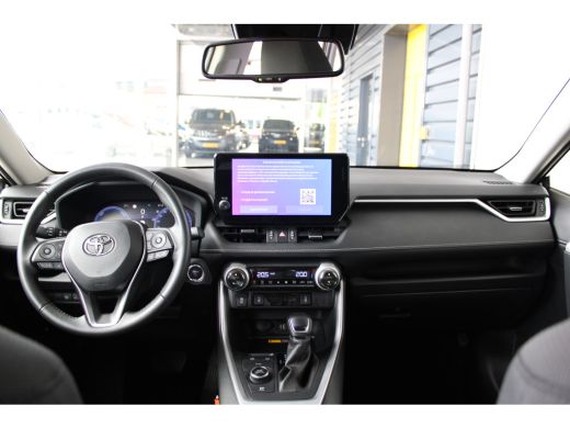 Toyota RAV4 2.5 Hybrid AWD Dynamic | 18 inch | 1650 kg trekgewicht | Apple carplay | Camera | ActivLease financial lease