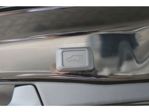 Toyota RAV4 2.5 Hybrid AWD Dynamic | 18 inch | 1650 kg trekgewicht | Apple carplay | Camera | ActivLease financial lease