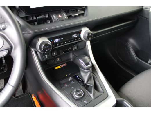 Toyota RAV4 2.5 Hybrid AWD Dynamic | 18 inch | 1650 kg trekgewicht | Apple carplay | Camera | ActivLease financial lease