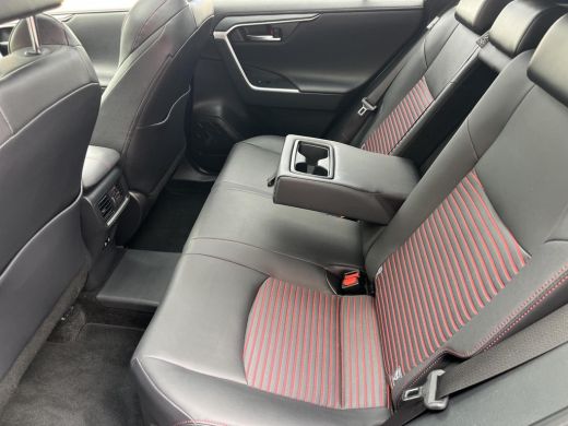 Toyota RAV4 2.5 Plug-in Hybrid AWD Style | Panoramadak | Navigatie | Achterbankverwarming | Camera's rondom | ActivLease financial lease