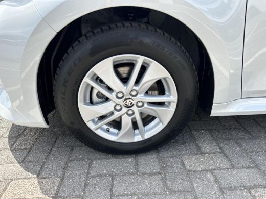 Toyota Yaris 1.5 Hybrid 115 Active ActivLease financial lease
