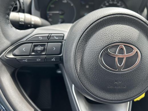 Toyota Yaris 1.5 Hybrid 115 Active ActivLease financial lease