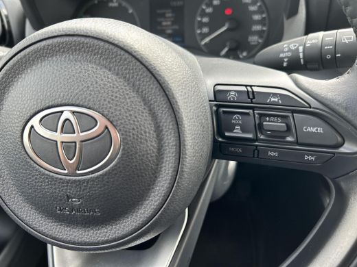 Toyota Yaris 1.5 Hybrid 115 Active ActivLease financial lease