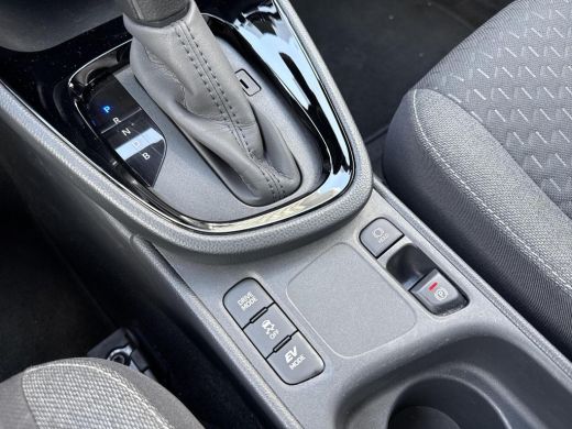 Toyota Yaris Cross 1.5 Hybrid 115 First Edition | Navigatie | Apple CarPlay/Android auto | Achteruitrijcamera ActivLease financial lease