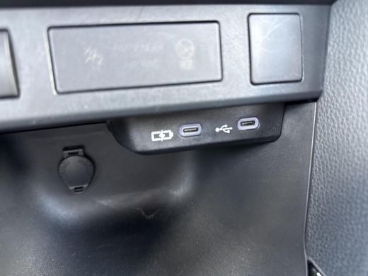 Toyota Yaris Cross 1.5 Hybrid 115 First Edition | Navigatie | Apple CarPlay/Android auto | Achteruitrijcamera ActivLease financial lease