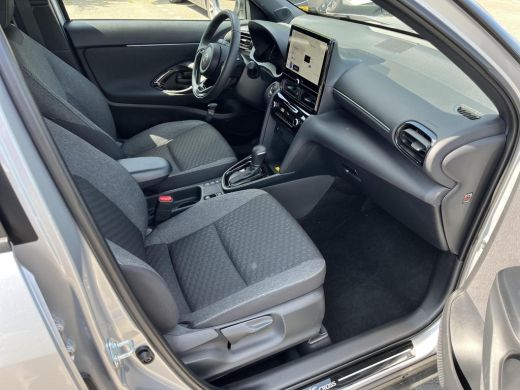 Toyota Yaris Cross 1.5 Hybrid 115 First Edition | Navigatie | Apple CarPlay/Android auto | Achteruitrijcamera | Stuu... ActivLease financial lease