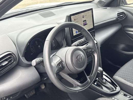 Toyota Yaris Cross 1.5 Hybrid 115 First Edition **STOEL EN STUURWIELVERWARMING/ KEYLESS/ CLIMATE CONTROL/ 36 MAANDEN... ActivLease financial lease