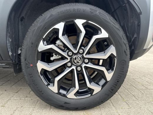 Toyota Yaris Cross 1.5 Hybrid 115 First Edition **STOEL EN STUURWIELVERWARMING/ KEYLESS/ CLIMATE CONTROL/ 36 MAANDEN... ActivLease financial lease