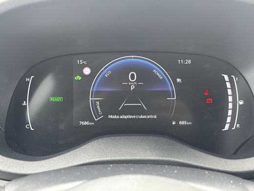 Toyota Yaris Cross 1.5 Hybrid 115 First Edition **STOEL EN STUURWIELVERWARMING/ KEYLESS/ CLIMATE CONTROL/ 36 MAANDEN... ActivLease financial lease