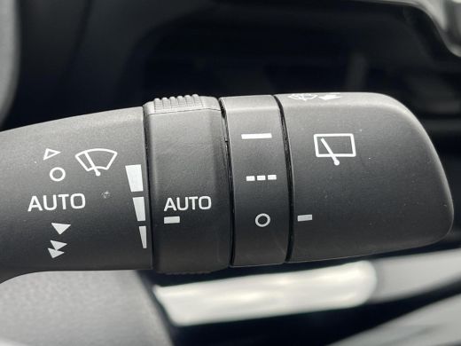 Toyota Yaris Cross 1.5 Hybrid Dynamic 4X4 Automaat | Airconditioning | 4X4 | Stoelverwarming | Adaptieve Cruise Cont... ActivLease financial lease