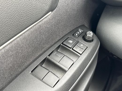 Toyota Yaris Cross 1.5 Hybrid Dynamic **NAVIGATIE/ KEYLESS/ APPLE CARPLAY/ 36 MAANDEN GARANTIE** ActivLease financial lease