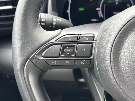 Toyota Yaris Cross 1.5 Hybrid Dynamic Ultimate **STOEL EN STUIURWIELVERWARMING/ KEYLESS/ ADAPTIEF CRUISE CONTROL/ 36... ActivLease financial lease