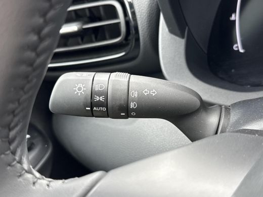 Toyota Yaris Cross 1.5 Hybrid Dynamic Ultimate **STOEL EN STUIURWIELVERWARMING/ KEYLESS/ ADAPTIEF CRUISE CONTROL/ 36... ActivLease financial lease