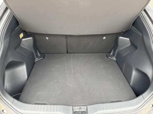 Toyota Yaris Cross 1.5 Hybrid Dynamic Ultimate **STOEL EN STUIURWIELVERWARMING/ KEYLESS/ ADAPTIEF CRUISE CONTROL/ 36... ActivLease financial lease