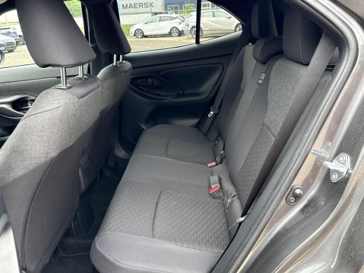 Toyota Yaris Cross 1.5 Hybrid Dynamic Ultimate **STOEL EN STUIURWIELVERWARMING/ KEYLESS/ ADAPTIEF CRUISE CONTROL/ 36... ActivLease financial lease