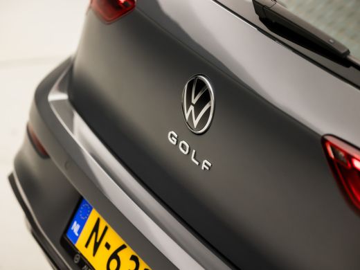 Volkswagen Golf 1.0 eTSI Sport Automaat (APPLE CARPLAY, GROOT NAVI, KEYLESS, SFEERVERLICHTING, SPORTSTOELEN, LM V... ActivLease financial lease