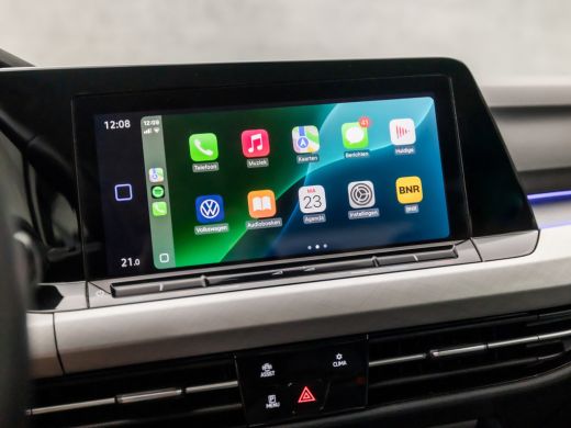Volkswagen Golf 1.0 eTSI Sport Automaat (APPLE CARPLAY, GROOT NAVI, KEYLESS, SFEERVERLICHTING, SPORTSTOELEN, LM V... ActivLease financial lease