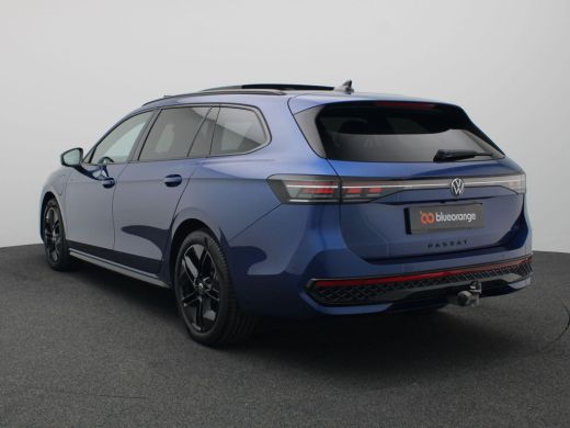 Volkswagen Passat Variant 1.5 eHybrid R-Line Edition 272PK DSG black style, matrix led, trekhaak, 360gr. camera, pa... ActivLease financial lease