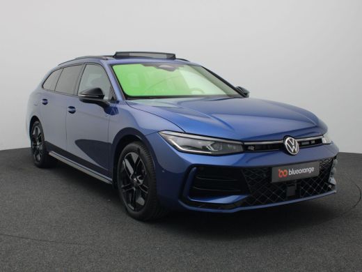 Volkswagen Passat Variant 1.5 eHybrid R-Line Edition 272PK DSG black style, matrix led, trekhaak, 360gr. camera, pa... ActivLease financial lease