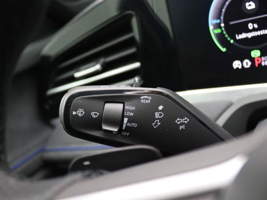 Volkswagen Passat Variant 1.5 eHybrid R-Line Edition 272PK DSG black style, matrix led, trekhaak, 360gr. camera, pa... ActivLease financial lease