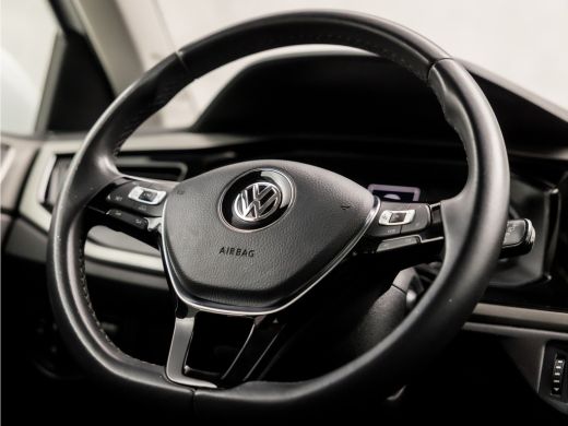 Volkswagen Polo 1.0 Sportline (APPLE CARPLAY, GROOT NAVI, SPORTSTOELEN, CRUISE, LED ACHTERLICHTEN, NIEUWE APK, NI... ActivLease financial lease
