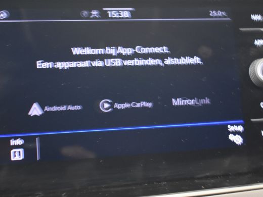 Volkswagen Polo 1.0 TSI Comfortline 96pk | Parkeersensoren v+a | Navigatie via app connect  | Licht en zicht pakk... ActivLease financial lease