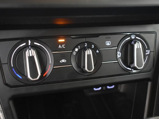 Volkswagen Polo 1.0 TSI Life 96pk | Navigatie | App connect | Adaptief cruise control | DAB radio | Airco | 15"LMV ActivLease financial lease