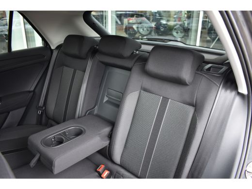 Volkswagen T-Roc Life Edition | 'App-Connect' draadloze smartphone integratie | 'App-Connect' smartphone integrati... ActivLease financial lease