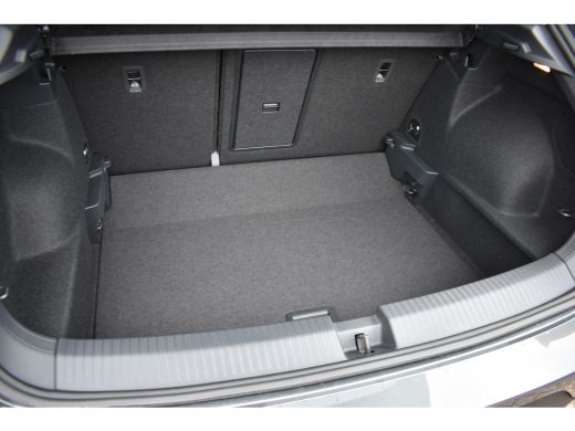 Volkswagen T-Roc Life Edition | 'App-Connect' draadloze smartphone integratie | 'App-Connect' smartphone integrati... ActivLease financial lease