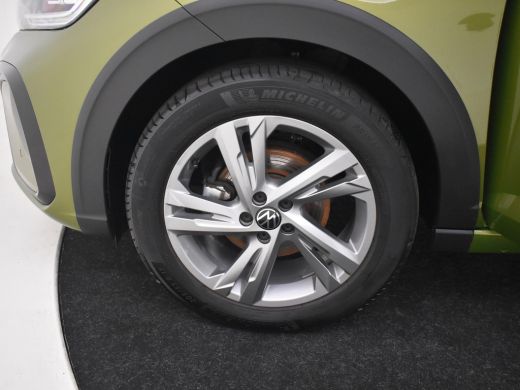 Volkswagen Taigo 1.0 TSI R-Line 116pk | Camera achter |  Keyless | App connect |  Led koplampen | Navigatie via ap... ActivLease financial lease