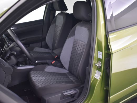 Volkswagen Taigo 1.0 TSI R-Line 116pk | Camera achter |  Keyless | App connect |  Led koplampen | Navigatie via ap... ActivLease financial lease