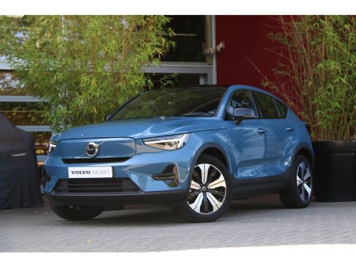 Volvo C40 Single Motor Plus 69 kWh | Panoramadak | Stuur/stoelverwarming | Camera | Adaptive Cruise Volvo C40 Single Motor Plus 69 kWh | Panoramadak | Stuur/stoelverwarming | Camera | Adaptive Cruise