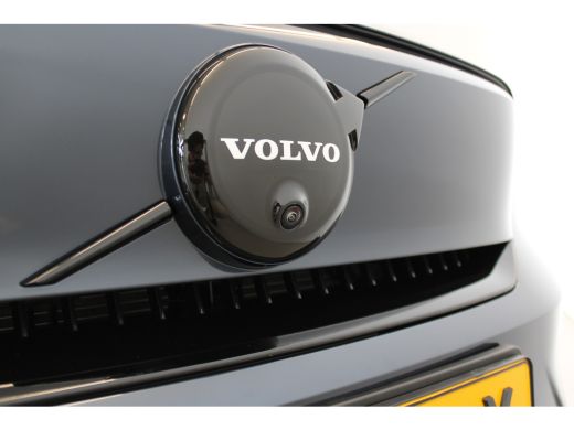 Volvo  EX40 252PK Extended Range Ultra Black 82kWh | Panoramadak | HK Audio | Getint Glas | Stoel/Stuur Verw. ActivLease financial lease
