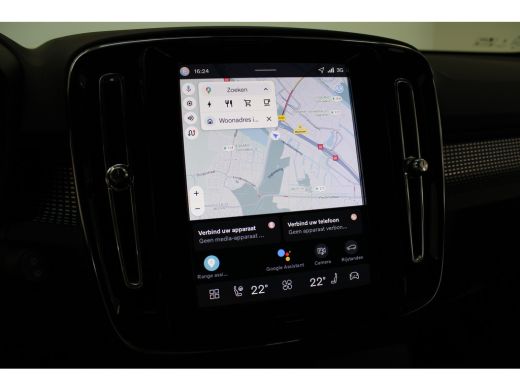 Volvo  EX40 252PK Extended Range Ultra Black 82kWh | Panoramadak | HK Audio | Getint Glas | Stoel/Stuur Verw. ActivLease financial lease