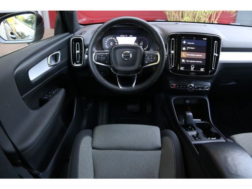 Volvo  XC40 1.5 T4 Recharge Inscription Expression | Camera | Keyless | CarPlay | 18" Velgen ActivLease financial lease