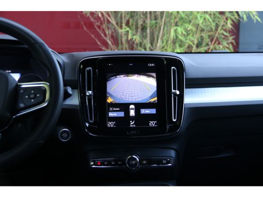 Volvo  XC40 1.5 T4 Recharge Inscription Expression | Camera | Keyless | CarPlay | 18" Velgen ActivLease financial lease